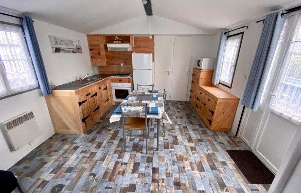 Mobilhome Emplacement 21 Biville-sur-Mer Esterno foto
